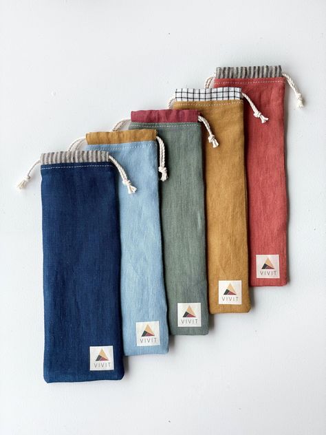 Eco friendly straw pouches! These drawstring linen pouches are perfect to carry your reusable straws around. https://creatoriq.cc/3JQ3iCK #ecofriendlygift #strawbag #strawpouch #zerowastegift #sustainablegift #sustainablelifestyle #sustainabledesign #sustainablefashion Reusable Utensils, Straw Holder, Linen Pouch, Small Drawstring Bag, Zero Waste Gifts, Manchester Nh, Sustainable Accessories, Sustainable Gifts, Metal Straws