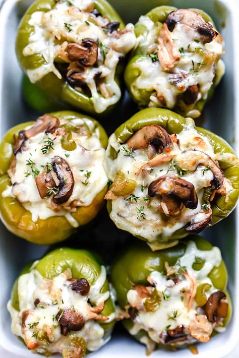 Green Peppers Stuffed, Mushroom Stuffed, Chicken And Mushroom, Pepper Recipe, Chicken Mushroom, Bell Pepper Recipes, Foodie Crush, Green Peppers, Green Pepper