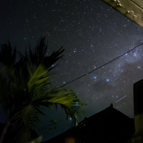 Nyepi is a one-of-a-kind event where all of Bali turns off their lights, no traffic is permitted, you can't make any noise & you can't even walk out on the street. This meant that with no light pollution, I was able to see a full night sky despite being in a very populous area! Night Sky No Light Pollution, No Light Pollution Night, No Light Pollution, No Light, Light Pollution, Walk Out, 2024 Vision, Pollution, Night Sky