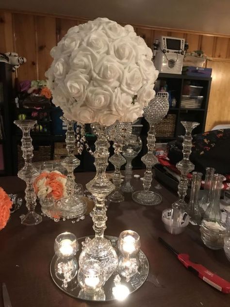 Elegant Centerpieces For Party, Dollar Store Wedding Centerpieces, Dollar Store Centerpiece Ideas, Dollar Store Wedding, Dollar Store Centerpiece, Wedding Decorations Diy Centerpiece, Rose Centerpieces Wedding, Dollar Tree Centerpieces, Dollar Tree Wedding