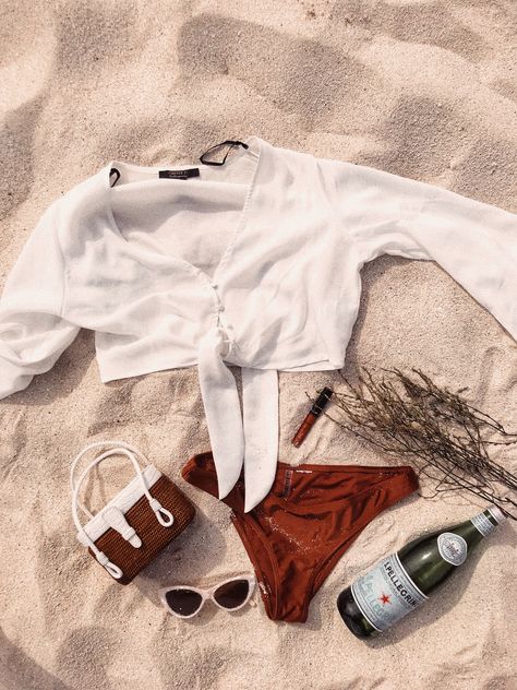 Beach Flatlay, Pool Photoshoot, Coral Island, Swimsuits Photoshoot, Fashion Still Life, Beach Sweater, Beach Honeymoon, Honeymoon Lingerie, Photoshoot Props