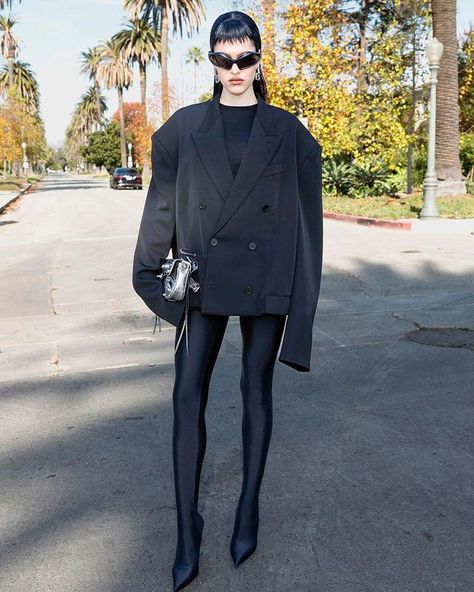 Balenciaga Street Style, Balenciaga Aesthetic, Balenciaga Outfit, Amelia Gray, High Fashion Looks, Fall 24, Sports Luxe, Fashion 2024, Fashion Week Street Style