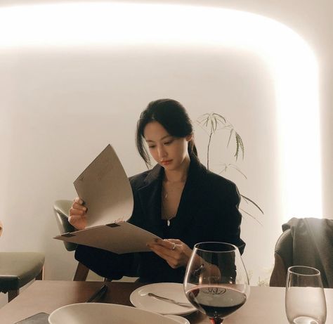 Korean Odyssey, Oh Yeon Seo, Women Ceo, Business Woman Successful, Career Woman, Future Lifestyle, Causual Outfits, Future Me, Dream Lifestyle