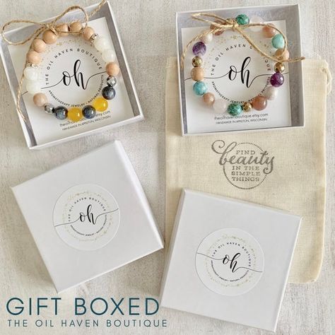 Bracelet Gift Box, Bracelet Packaging, Handmade Packaging, Oil Gifts, Etsy Bridesmaid Gifts, Jewelry Card, Gift Boutique, Diy Wedding Decorations, Support Handmade