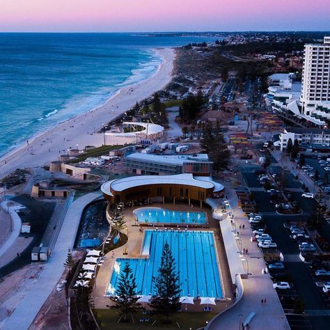 We are open until 9pm during the week so why not pop in for some peaceful evening laps to unwind from your day! Heated water means… Scarborough Perth, Scarborough Beach, Peaceful Evening, Moving To Australia, Perth Australia, Family Road Trips, We Are Open, Beach Pool, Australia Travel