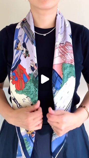 Louis Vuitton Silk Scarf Outfit, Neck Scarf Styles, Blazer Outfits For Women, Silk Scarf Style, Ways To Wear A Scarf, How To Wear A Scarf, Scarf Necklace, Scarf Tying, Tennis Necklace