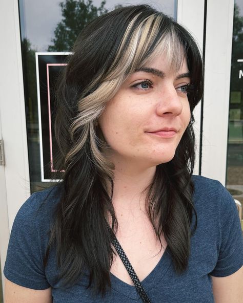 I LOVE doing color blocking like this. It brings me back to my 2000s scene days of black hair and color block blonde bangs. 🥹 Toned to perfection using wellahairusa Shinefinity to get that beautiful beige. 🤌 #colorblocking #projectthenow #colorblock #shagcut #shaghaircut #shag #wella #wellahair #roundrockhair #roundrocksalon gypsyrose.salon @pincurledperfection Colorblock Hair Black And Blonde, Colorblock Hair, Hair Shag, 2000s Scene, Blonde Bangs, Wella Hair, Boring Hair, Shag Hairstyles, Black And Blonde