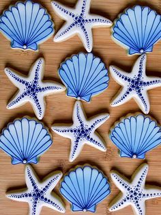 Starfish Cookies Decorated, Seashell Cookies Decorated, Beach Cookies Decorated, Beach Sugar Cookies, Seashell Cookies, 4th Of July Beach, Starfish Cookies, Sea Cookies, 4de Verjaardag