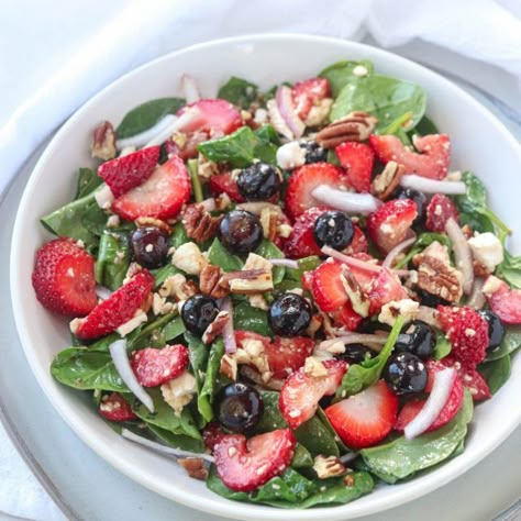 Strawberry Spinach Salad with Feta - Easy & Healthy Spinach Salad With Feta, Summer Salad Recipes Healthy, Spinach Feta Salad, Spinach And Strawberry Salad, Strawberry Feta Spinach Salad, Strawberry Feta Salad, Homemade Balsamic Dressing, Salad With Feta Cheese, Salad With Strawberries