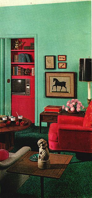 #decoratingideas interior design, modern, contemporary, transitional interiors, classical architecture, vintage and mid-century design, #home #design #interior Retro Rooms, Bohemian Modern Style, Red Living, Living Vintage, Living Room Red, Green Walls, Retro Interior, Red Decor, Red Rooms