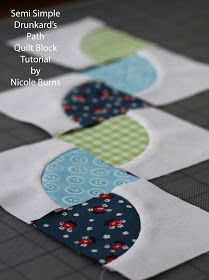 So many options for the Drunkard's Path block - The Crafty Quilter Denim Quilts, Colchas Quilting, Simple Quilts, Drunkards Path Quilt, Drunkards Path, Quilting Blocks, Circle Quilts, Quilt Border, Modern Quilting