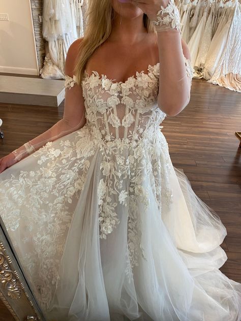 Bridal Trunk, Light Wedding Dress, Galia Lahav Bridal, Walnut Creek California, Galia Lahav Wedding Dress, Long Sleeve Corset, Corset Wedding Dress, Indie Dresses, Long Sleeve Wedding Gowns