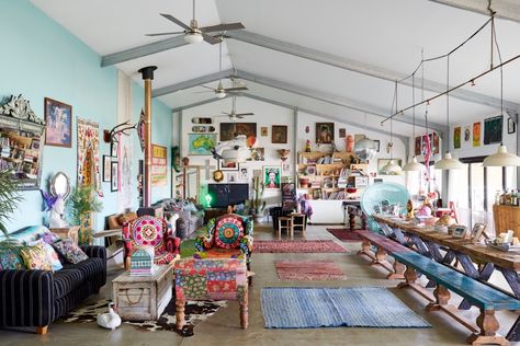 This Australian home is inspired by expansive, light-filled industrial-style New York lofts and the free-wheeling bohemian vibes of the 1970s. The decor and style is a maximalist's dream and custom from floor to ceiling. Industrial Maximalist, Maximalist House, Colorful Industrial, Australia House, Gravity Home, Maximalist Home, New York Loft, Maximalist Design, Maximalist Decor