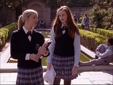 Gilmore Girls Halloween Costume, Gilmore Girls Season 1, Boarding School Aesthetic, Greystone Mansion, Romanticising School, Romanticizing School, Warner Brothers, School Aesthetic, Diy Halloween Costumes