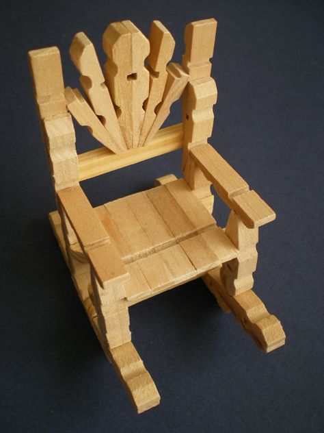 Clothespin Rocking Chair, Wooden Peg Rocking Chair, Clothes Peg Crafts Diy Ideas, Wooden Clothes Peg Craft Ideas, Peg Doll Furniture, Clothes Pegs Crafts, Wooden Pegs Craft, Clothes Peg Crafts, Barrel Shelves