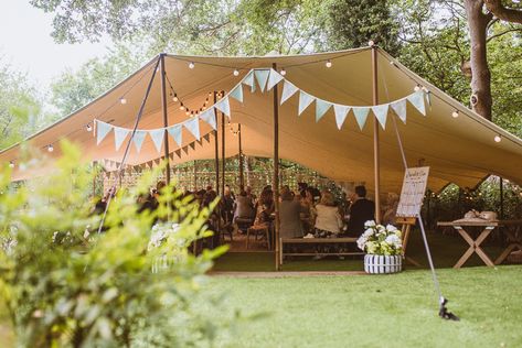 Summer Garden Party Decorations, Summer Garden Party Wedding, Festival Themed Party, Stretch Tent, Back Garden Wedding, Garden Party Recipes, Small Garden Wedding, Garden Party Outfit, Backyard Reception