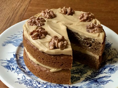 10 Years! {Nigella Lawson's Coffee and Walnut Layer Cake} Simply Nigella, Walnut Cake Recipe, Banana Walnut Cake, Coffee And Walnut Cake, Mary Berry Recipe, Coffee Buttercream, Banana Walnut, Walnut Cake, Amazing Cake