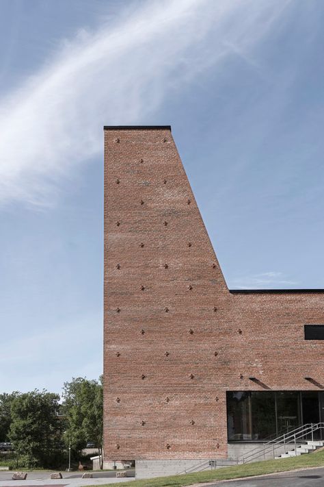 Spikkestad Church and Cultural Centre / Einar Dahle Arkitekter + Hille Melbye Arkitekter | ArchDaily Sacral Architecture, Brick Cladding, Brick Chimney, Modern Church, Community Halls, Cultural Centre, Brick Flooring, Brick Design, Interior Architect