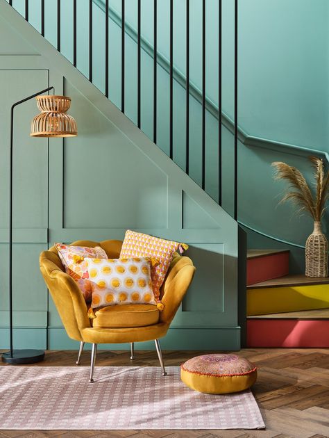 How To Decorate A Hallway, Peach Paint Colors, Picking Paint Colors, Choosing Paint Colours, New Paint Colors, Cosy Spaces, Best Paint Colors, Bright Homes, Interior Stylist