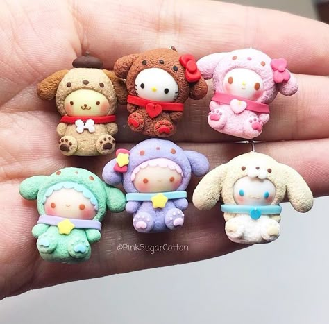 Kawaii Polymer Clay, Fimo Kawaii, Polymer Clay Kawaii, Clay Keychain, Polymer Clay Figures, Clay Diy Projects, Polymer Clay Diy, Polymer Clay Animals, Polymer Crafts