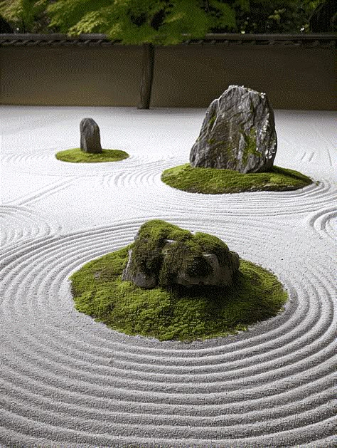 Zen Garden with Precise Raked Sand and Moss-Covered Rocks Japanese Sand Garden, Zen Garden Ideas, Japanese Rock Garden, Japanese Garden Ideas, Japanese Garden Landscape, Zen Rock, Zen Rock Garden, Zen Garden Design, Japanese Zen Garden