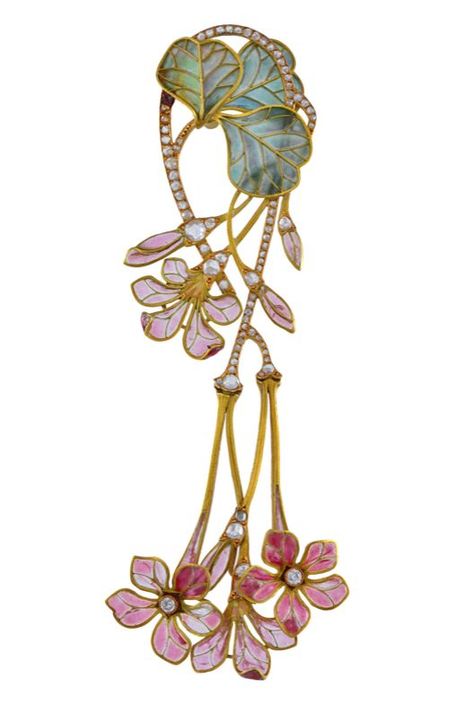 Maison Vever | An Art Nouveau Gold, plique-à-jour enamel and diamond pendant, circa 1908. Art Nouveau Jewelry Box, Art Nouveau Fashion, Temple Jewellery Earrings, Wood Sorrel, Art Nouveau Necklaces, Bijoux Art Nouveau, Art Nouveau Pendant, Art Nouveau Design, Art Nouveau Jewelry