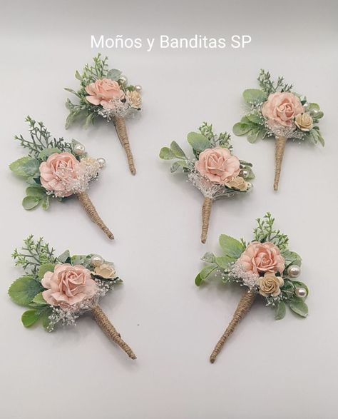 Prom Corsage Diy, Handmade Wedding Decorations, Lavender Wedding Theme, Pink Boutonniere, Diy Corsage, Simple Wedding Bouquets, Homemade Wedding Favors, Wedding Badges, Floral Arch Wedding