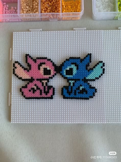 Perleplader Ideas, Fuse Beads Ideas, Hama Beads Disney, Lilo En Stitch, Melty Bead Designs, Perler Bead Mario, Melt Beads Patterns, Pokemon Perler, ليلو وستيتش