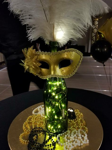 Colorful Masquerade Party Decorations, Masquerade Table Decorations, Masquerade Ball Centerpieces, Masquerade Centerpiece Ideas, Masquerade Banquet, Superhero Gala, Masquerade Party Centerpieces, Venetian Masquerade Party, Masquerade Party Themes