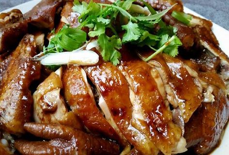 Chinese Roast Duck, Soya Sauce Chicken, Kong Recipes, Chicken Sauce Recipes, Soy Sauce Chicken, Cantonese Cuisine, Soy Chicken, Roast Duck, Chinese Chicken