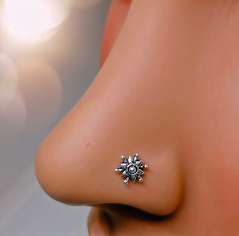 Nose Stud Aesthetic, Studs Nose Piercing, Nose Pin Indian, Cute Nose Rings, Small Nose, Body Gym, Nose Piercings, Indian Nose Ring, Nose Studs