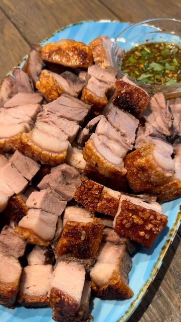 Pork Belly Recipes Crispy, Thai Dipping Sauce, Lechon Kawali, Thai Chili Sauce, Thai Chili, Filipino Foods, Crispy Pork Belly, Rican Food, Food Receipt