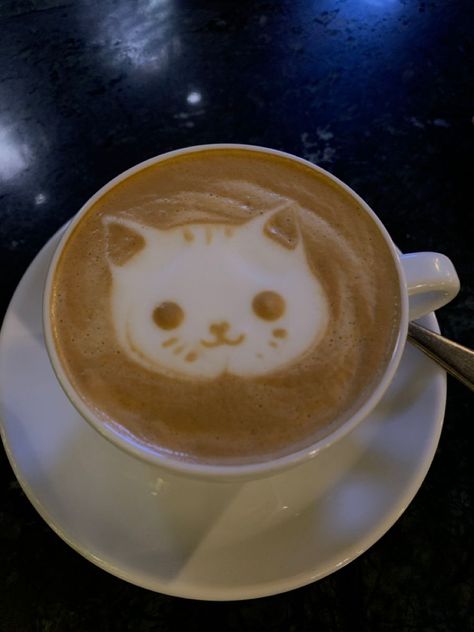 Cafe Barista Aesthetic, Capuchino Aesthetic, Easy Latte Art, Cat Cappuccino, Latte Art Aesthetic, Arte Del Cappuccino, Barista Aesthetic, Cappuccino Art, Coffee Latte Art