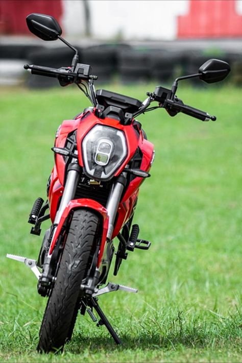 The Revolt RV 400 is India's first modern, feature-packed electric motorcycle. Mens Dress Shoes Guide, India First, Dj Remix, Sepeda Motor, Electric Motorcycle, Super Bikes, Rv, Dress Shoes Men, Bike