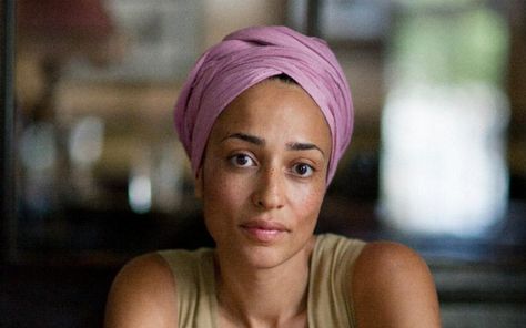 Writer Clothes, Zadie Smith, Woman Authors, Book Festival, Women Writers, Billie Holiday, Writers And Poets, White Teeth, Inspirational Women