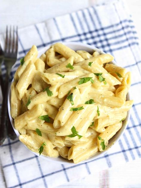 Garlic Butter Pasta, Pasta Penne, Butter Pasta, Garlic Pasta, Pasta Sauce Recipes, Healthy Pasta Recipes, Healthy Pastas, Easy Pasta Recipes, Creamy Garlic