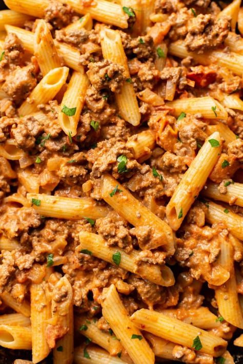 Ground Beef Breakfast, Ground Beef Pasta Recipes, Braised Chicken Breast, Beef Pasta Recipes, Resep Pasta, Chicken Tikka Masala Recipes, Ground Beef Pasta, Ground Meat Recipes, Beef Pasta