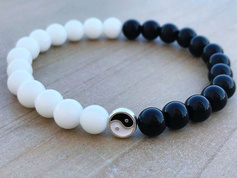 Earth Star Chakra, Star Chakra, Yin Yang Bracelet, Bff Things, Balance Yoga, Spiritual Bracelets, Handmade Things, Asian Jewelry, Tattoo Bracelet