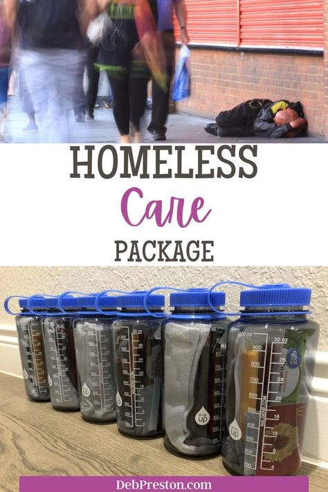 Ways To Help The Homeless, Homeless Care Package Ideas, Homeless Gift Bags, Care Package For Homeless, Homeless Care Package Blessing Bags, Bags For Homeless Care Packages, Hospice Care Package, Homeless Ideas, Homeless Awareness