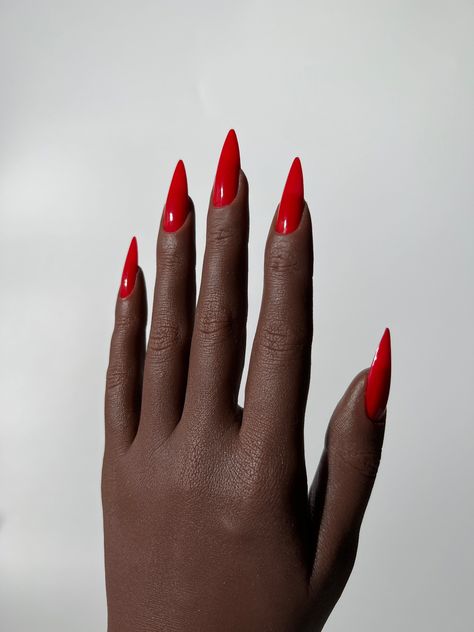 Elegant Red Rose Nail Art Designs That Make a Bold Statement at Any Event Deep Red Nails, Jane Russell, Beach Wave Hair, Red Nail Polish, Red Nail, Gel Color, Red Apple, Shades Of Red, Summer Colors