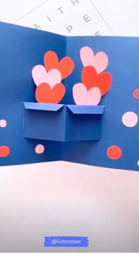 Heart Pop Up Card, Valentines Day Cards Diy, Hadiah Diy, Kraf Kertas, Birthday Card Craft, Cool Paper Crafts, Kraf Diy, Origami Crafts Diy, Paper Crafts Origami