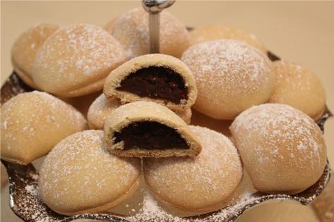 chestnut cream cookies, Christmas Italian favorite Chestnut Cookies, Cooking With Nonna, Pizzelle Iron, Chestnut Flour, Cookies Italian, Cream Filled Cookies, Chestnut Recipes, Special Cookies, Chestnut Cream