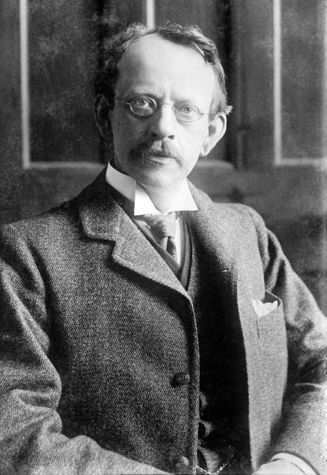 JJ Thomsons experiments with cathode rays earned him a nobel prize and his work impacted a major development in understanding chemistry with his discovery of electrons. Thomson Atom, Jj Thomson, J J Thomson, Cathode Ray Tube, Atom Model, Hydrogen Gas, Electric Field, Basketball Photography, Physicists