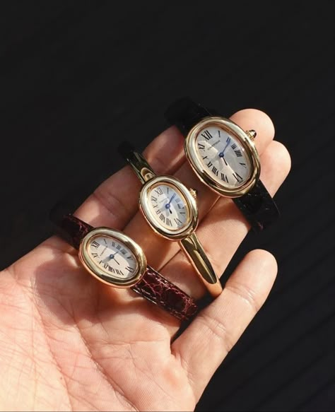 CARTIER BAIGNOIRE VARIATIONS VIA DENS WATCH VAULT, CARTIER COLLECTORS CLUB, AND CARTIER WATCH COMMUNITY 👌🏽👌🏽 📸: @dens.watchvault @cartier.collectors.club @cartierwatchcommunity #cartierwatch #cartier #baignoire #watchcommunity #cartierwatchcommunity Cartier Woman Watch, Women’s Cartier Watch, Vintage Cartier Watch Woman, Cartier Watch Aesthetic, Designer Watches Women, Cartier Aesthetic, Accesories Aesthetic, Collector Aesthetic, Cartier Watches Women