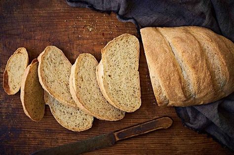 Tuscan-Style Bread with Herbs Recipe | King Arthur Baking: This simple Tuscan-style bread is laced with dried herbs. Bread With Herbs, Italy Cooking Class, Culinary Lessons, Sweet Pizza, Cooking For A Group, King Arthur Baking, King Food, Herb Recipes, Dried Herbs