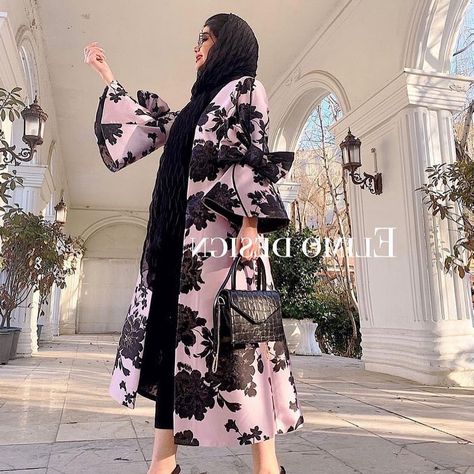 Brocade Abaya, Jacket Abaya, Flower Jacket, Stylish Gown, Floral Print Blazer, Iranian Women Fashion, Mode Abaya, Batik Fashion, Womens Sheath Dress