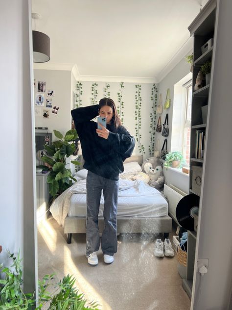 Amy Cheah, Organised Life, Mirror Pics, Current Styles, Winter Fits, Life Organization, Fit Check, Fit Inspo, School Outfit