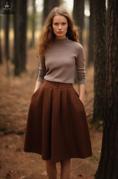 Brown Pleated Skirt Outfit, Custom Skirt, Brown Pleated Skirt, Skirt Winter, Womens Pleated Skirt, Smart Casual Dress, Skirt Wool, Tailored Skirt, Coffee Sweater