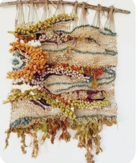 Simpul Makrame, Hanging Craft Ideas, Weaving Loom Projects, Weaving Wall Hanging, Hanging Craft, Woven Wall Art, Diy Weaving, Textile Fiber Art, Macrame Wall Art