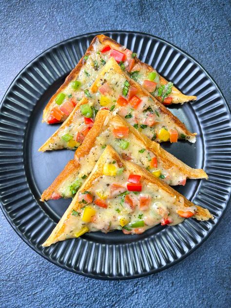 Chili Cheese Toast, Veg Chilli, Veg Chili, Airfry Recipes, Chilli Cheese Toast, Cheese Toast Recipe, Veg Pizza, Toddler Nutrition, Breakfast Vegetables